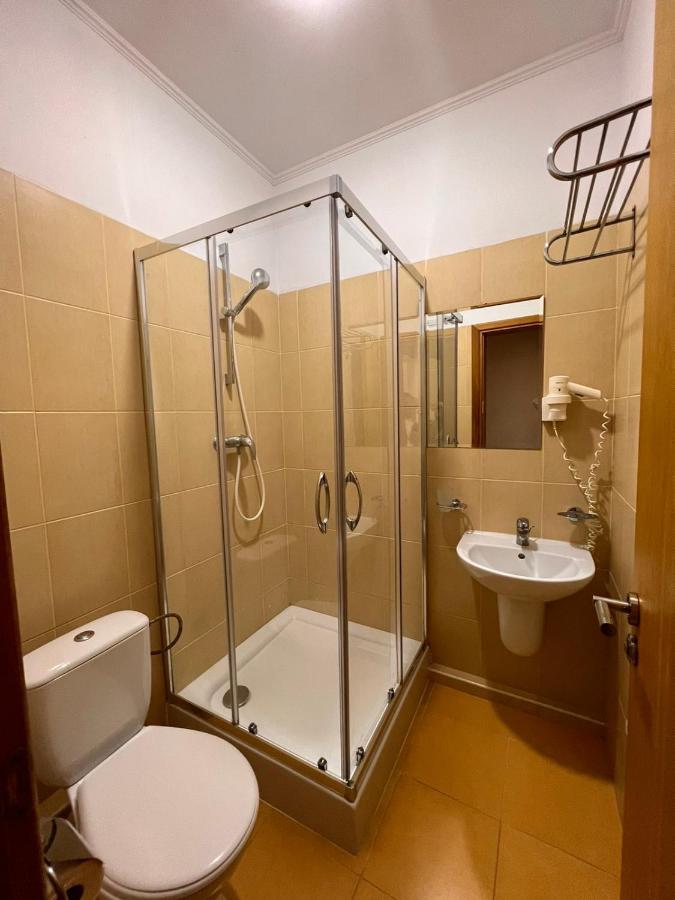 бобри плюс Hotel *